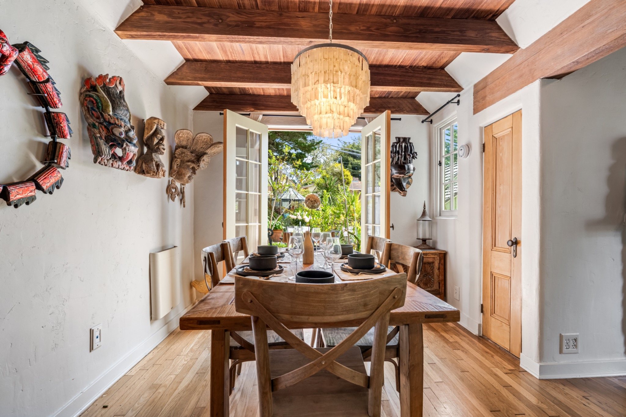Dining room opening toward the private garden